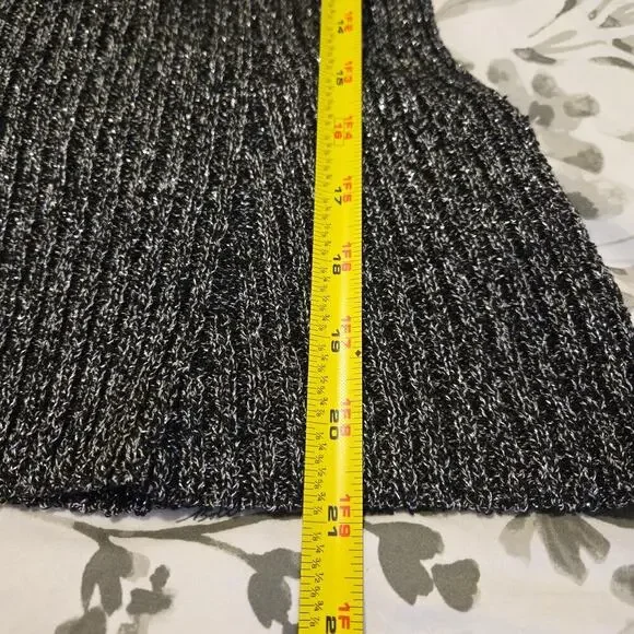 Endless Rose Cold Shoulder black sweater shoulder cut out flare sleeve witchcore - Picture 6 of 10